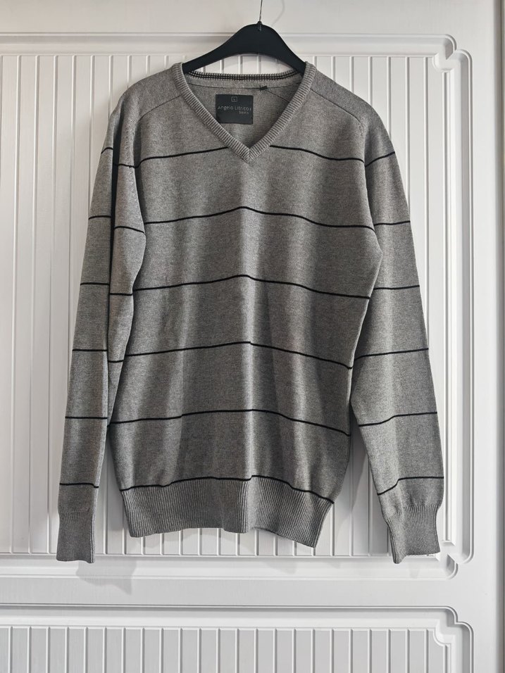 Gri Çizgili V Yaka Erkek Kazak - Görsel 2