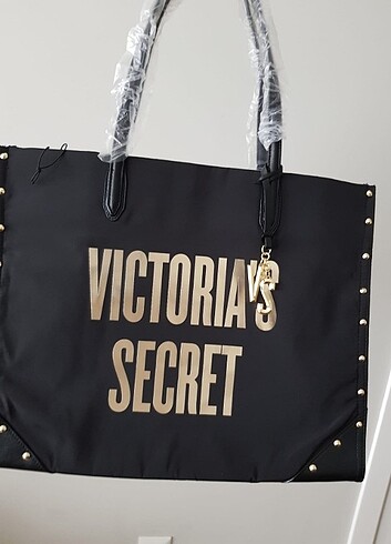 REZERVE EDİLMİŞTİR.Victoria's Secret çanta 