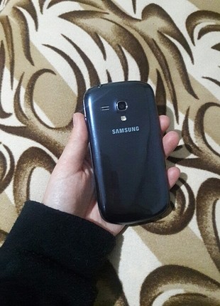 Samsung S3 mini cep telefonu 