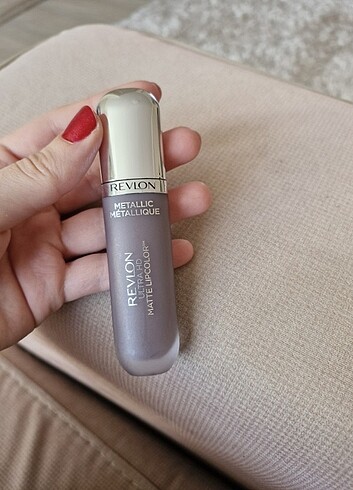 Revlon Metalik Mor Lipgloss