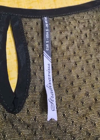 Stradivarius Düğmeli Siyah Kısa Kollu Kadın Bluz - Görsel 3