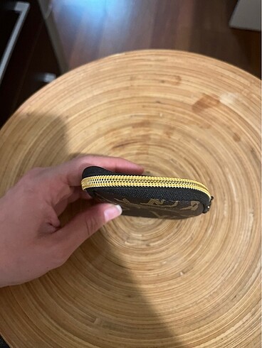 Beden Louis Vuitton Bozuk Para Cüzdanı