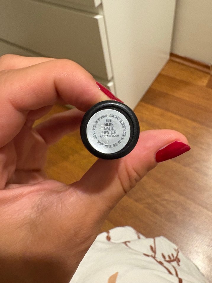 Bej Renkli MAC Ruj - Görsel 3