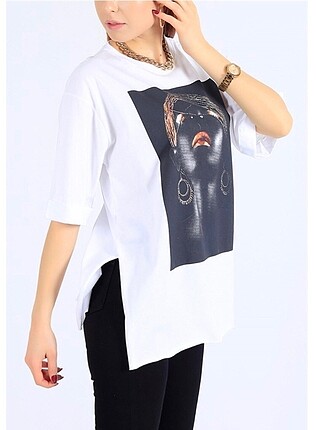 m Beden Oversize kalıp yandan yırtmaçlı yarım kol tshirt