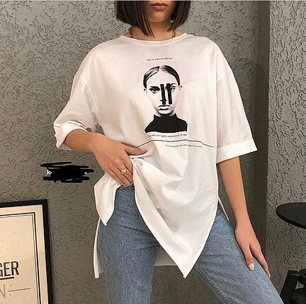 s Beden Oversize kalıp yandan yırtmaclı yarım kol tshirt
