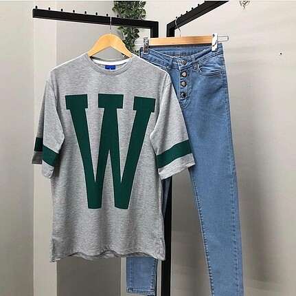 Markasız Ürün W kolej Tshirt