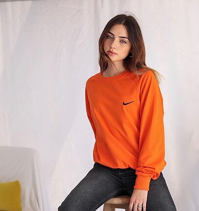 l Beden siyah Renk Nakış işlemeli oversize kalıp Nike sweat