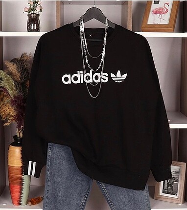 l Beden Adidas baskılı oversize kalıp Sweat