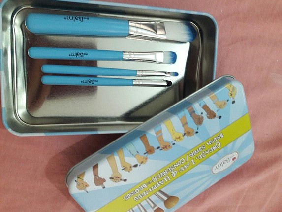 diğer Beden The Balm Fırça 