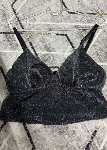 Siyah Balensiz Dolgusuz Parlak Görünümlü Bralet