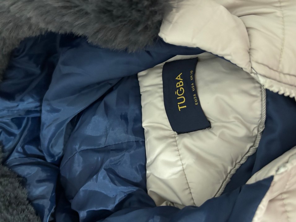 Kürk Detaylı Uzun Gri Kadın Kışlık Mont - Görsel 3