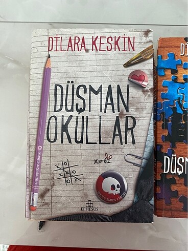 DÜŞMAN OKULLAR KİTAP SERİSİ