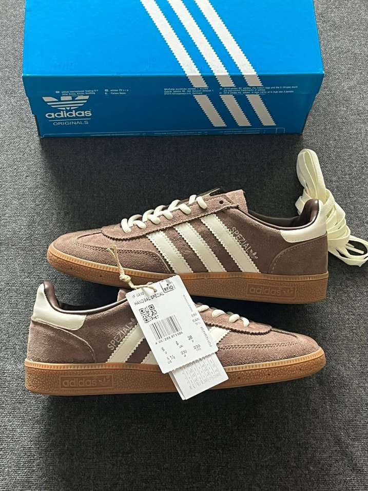 Adidas Spezial

Kutulu Gönderim - Görsel 3