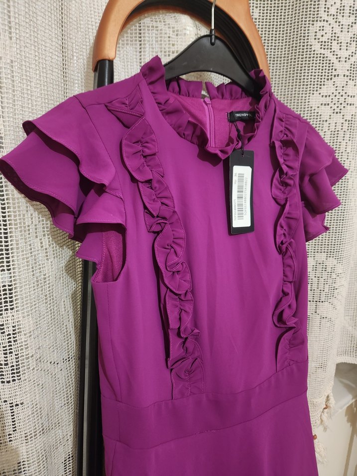 Fuşya Fırfır Detaylı Romantik Şık Elbise - Görsel 2