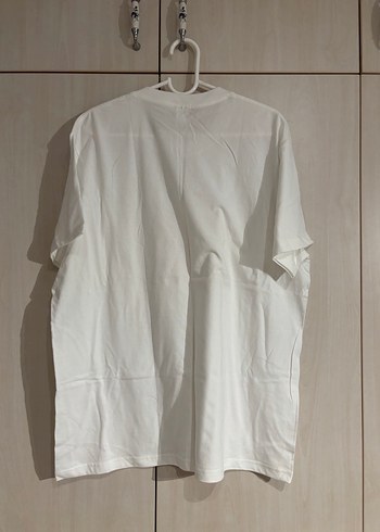 Beyaz Baskılı Kadın Tişörtü - Görsel 3