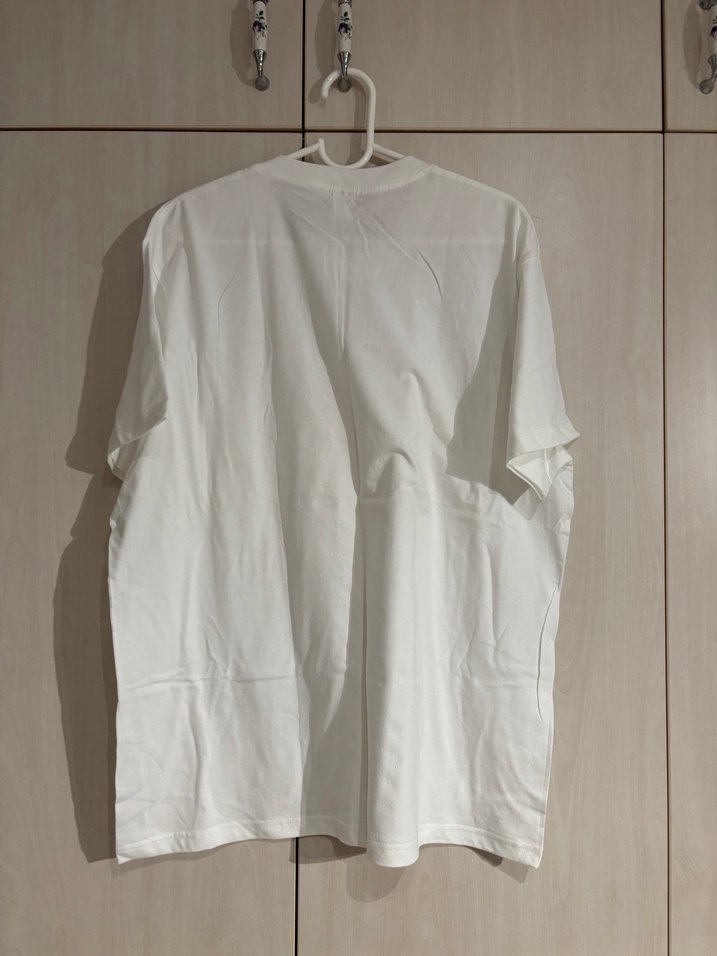 Beyaz Baskılı Kadın Tişörtü - Görsel 3