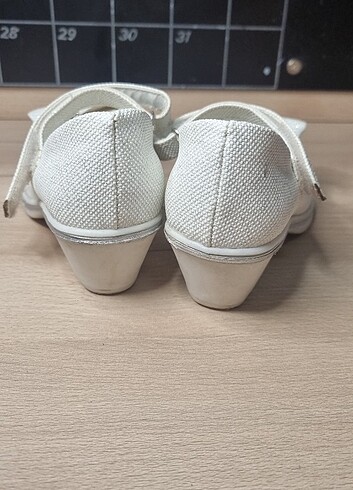 Beyaz simli topuklu ayakkabı - Görsel 6
