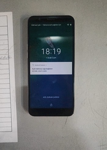 Koyu Gri Android Telefon