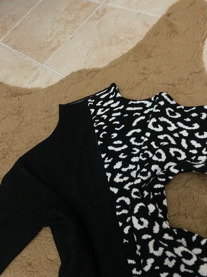 Desenli Siyah Kadın Uzun Kollu Kazak - Görsel 2