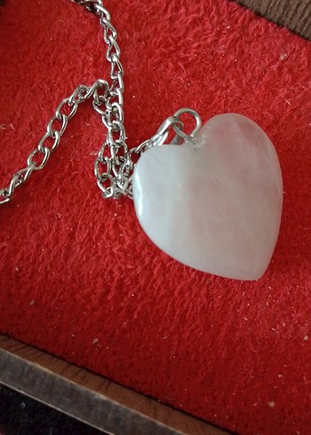 Beyaz Kalp Detaylı pembe kuvars Midi Kolye - Görsel 3