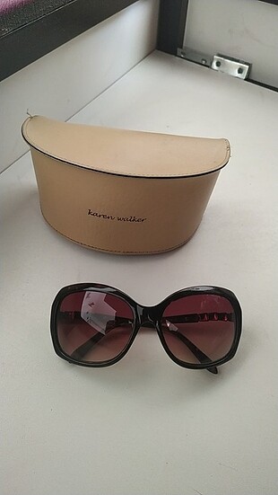 Karen Walker güneş gözlüğü 