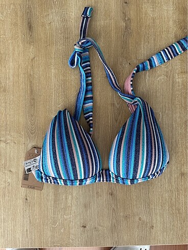 Bikini üstü