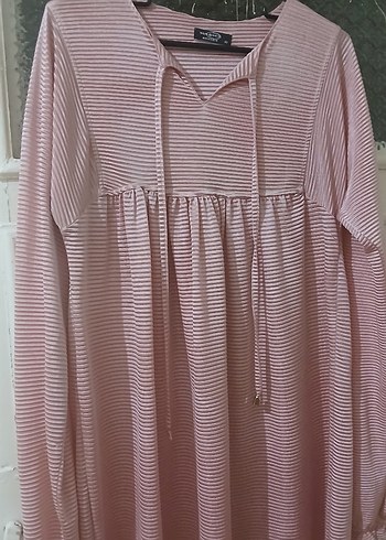 Pembe Uzun Piliseli Kadın Elbise - Görsel 3