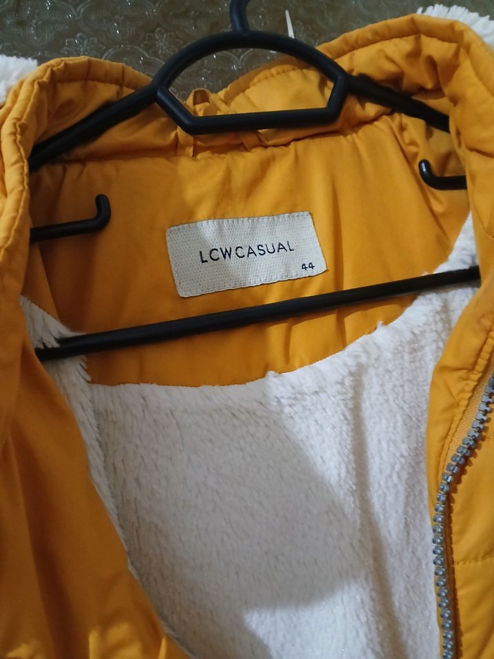 Sarı Fermuarlı Kadın Kışlık Mont - Görsel 3