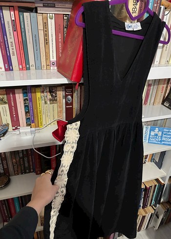 Siyah Dantel Detaylı Uzun V Yaka Kadın Elbise - Görsel 5