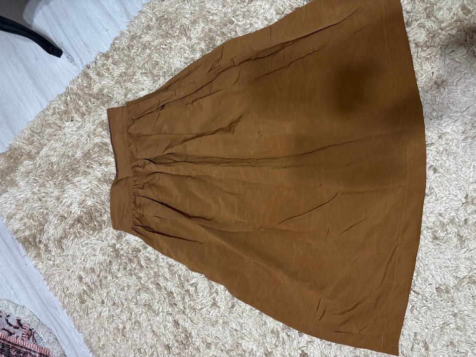 Camel rengi pilili uzun etek - Görsel 3