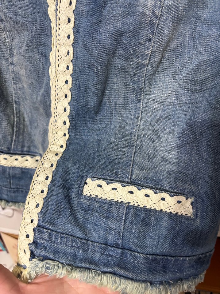 Dantelli Nakışlı Mavi Kadın Denim Ceket - Görsel 4