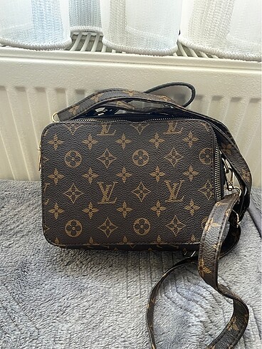 Louis Vuitton Çanta