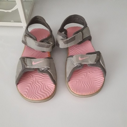 Nike sandalet