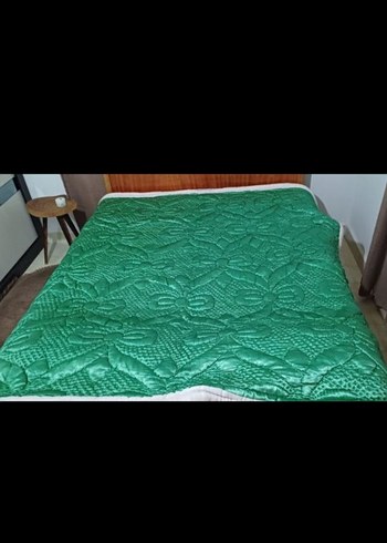Parlak Yeşil Düz Yatak yorganı