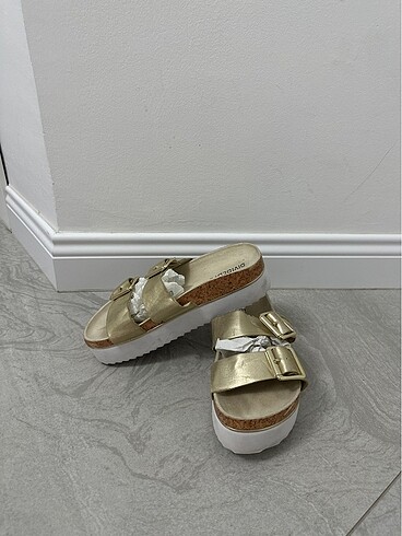 H&M H&M Gold Topuklu Terlik