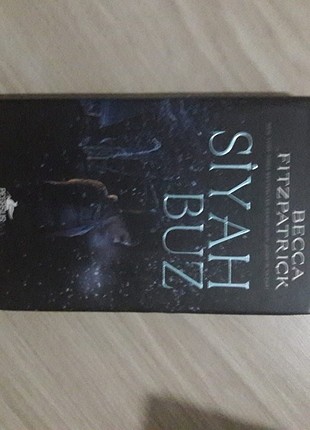 Siyah buz kitap