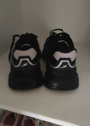 Siyah Bağcıklı Stiletto Topuklu Kadın Spor Ayakkabı - Görsel 3