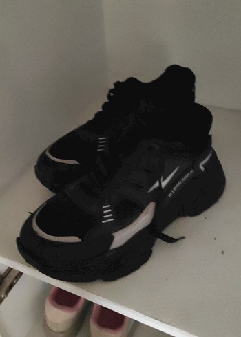 Siyah Bağcıklı Stiletto Topuklu Kadın Spor Ayakkabı - Görsel 4