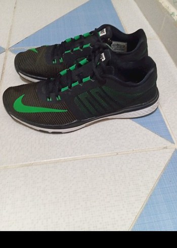 Nike Siyah Yeşil Erkek Spor Ayakkabı - Görsel 2