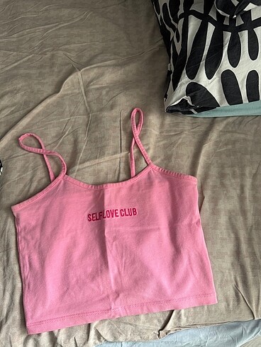 Askılı pembe üst