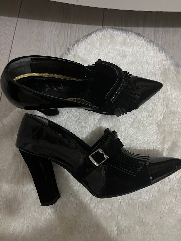 Tokalı Siyah Rugan Stiletto - Görsel 2