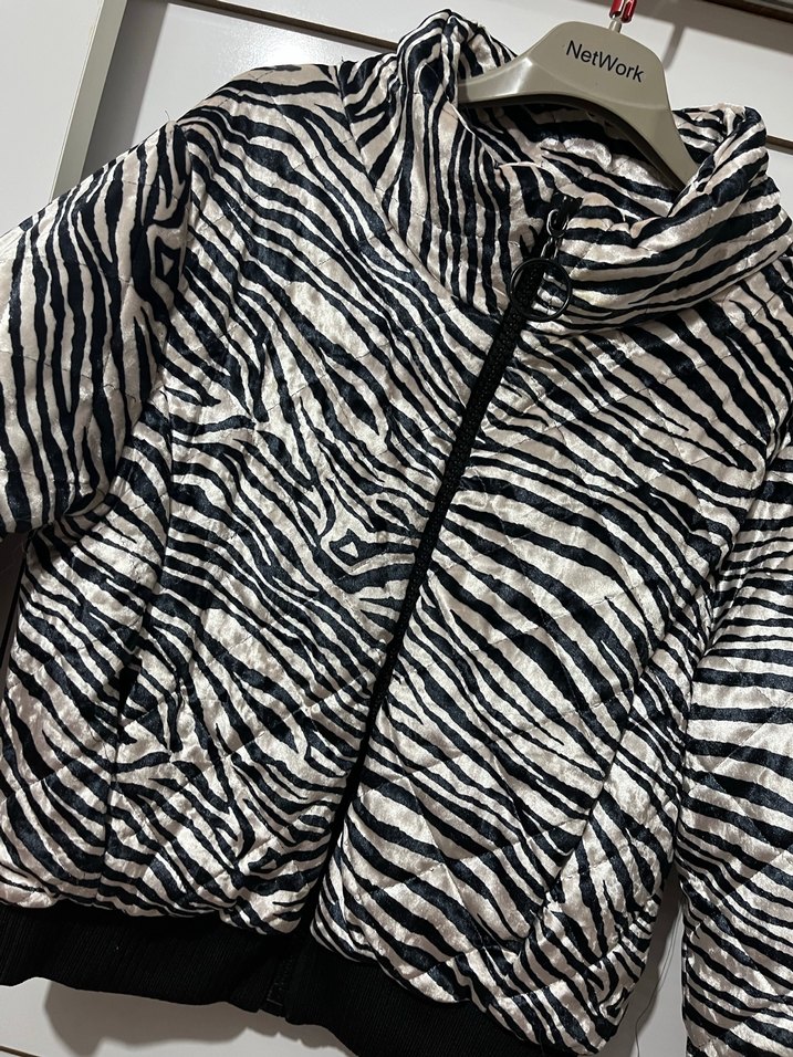Fermuarlı Zebra Desenli Kadife Kadın Ceket - Görsel 2