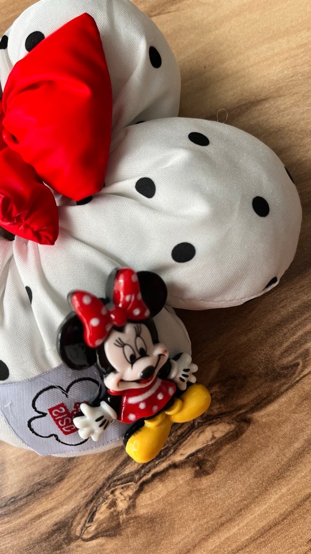 Puantiye Desenli Beyaz Fiyonk Detaylı Çocuk Saç Tokası - Görsel 3