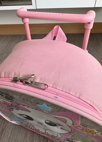 Beden Pembe Kedi Desenli Çekçekli Çocuk Okul Çantası