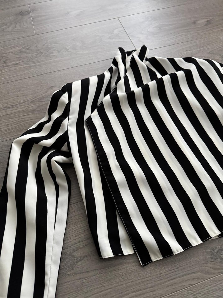 Kadın Çizgili Kısa Ceket - Görsel 2