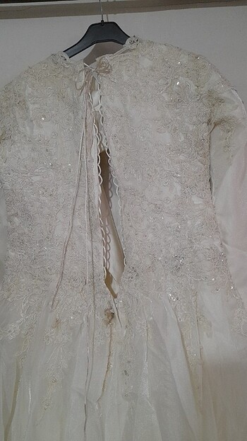 İncili pullu işlemeli gelinlik - Görsel 5