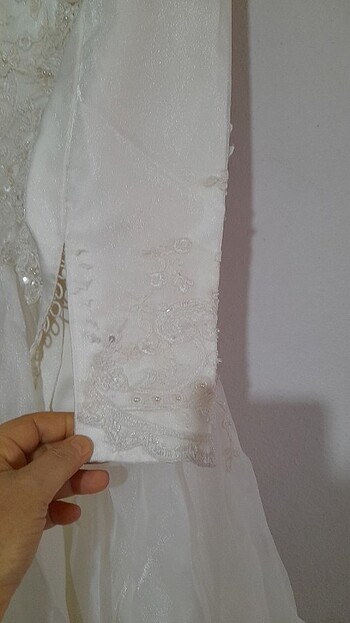 İncili pullu işlemeli gelinlik - Görsel 6