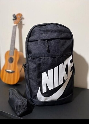 Nike sırt çantası