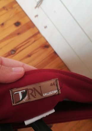 44 Beden bordo uzun etek