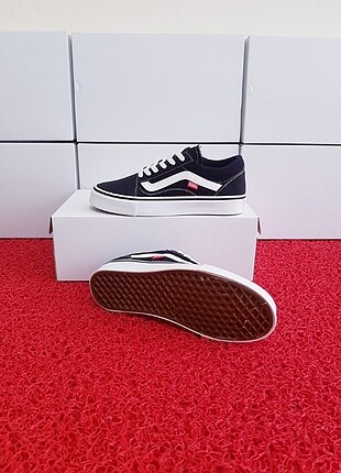 37 Beden siyah Renk VANS SIYAH